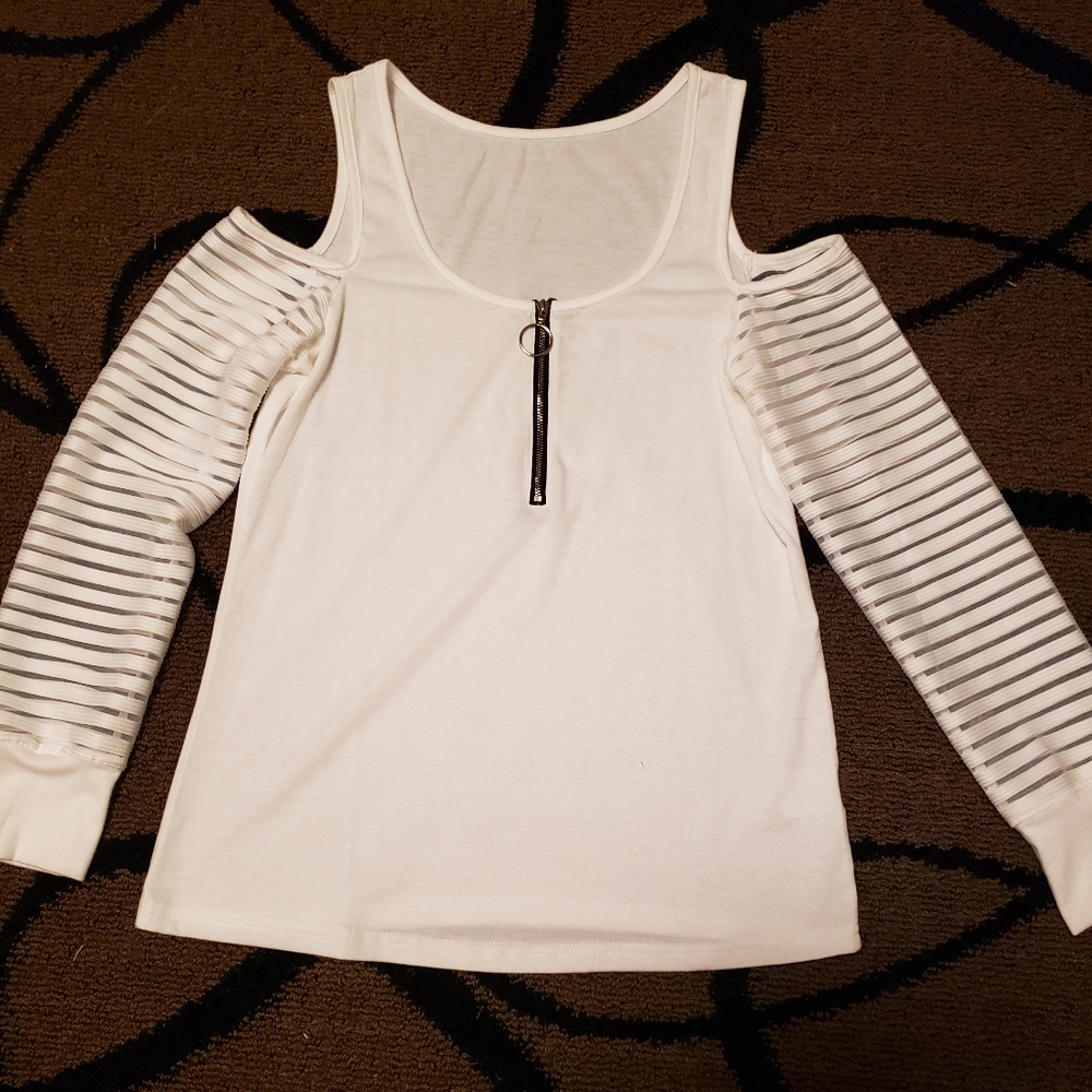 Cold shoulder top